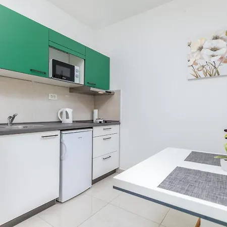 Marine Lux Apartments Pula Exterior photo