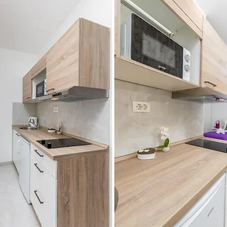 Marine Lux Apartments Pula Exterior photo