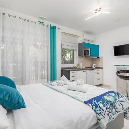 Marine Lux Apartments Pula Exterior photo