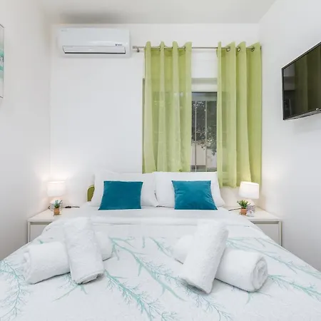 Marine Lux Apartments Pula Exterior photo