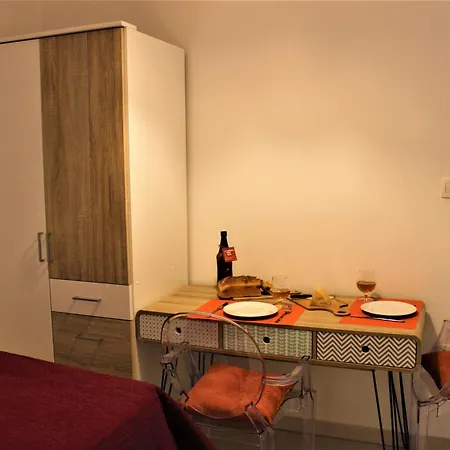 Marine Lux Apartments Pula Exterior photo