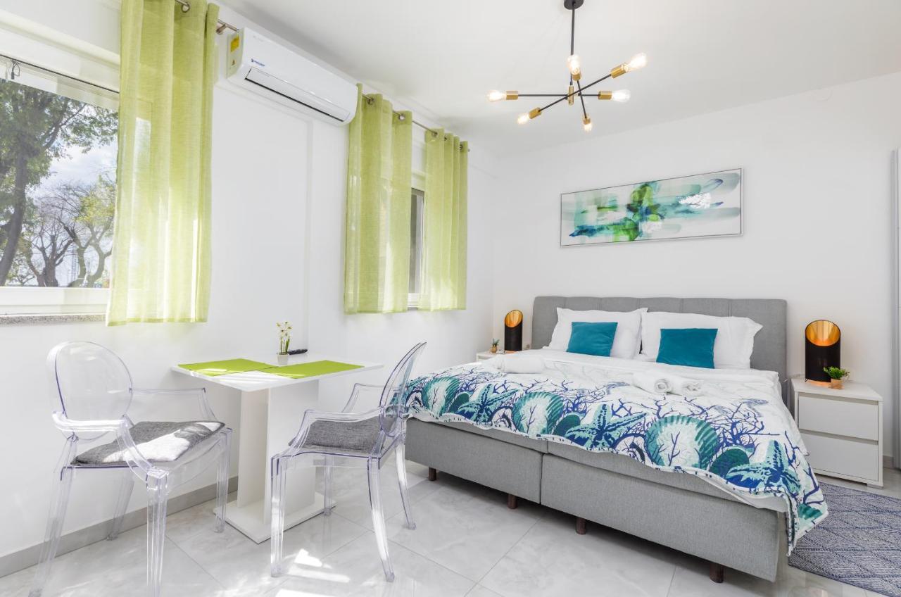 Marine Lux Apartment *