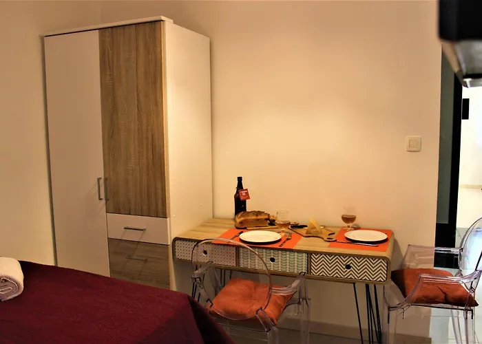 Marine Lux apartments